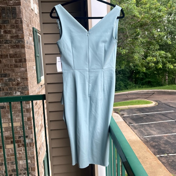🆕 💎👗 Alex Evenings Light Blue Draped Sheath Dress with Jeweled Accent | Size 4 - Picture 5 of 16